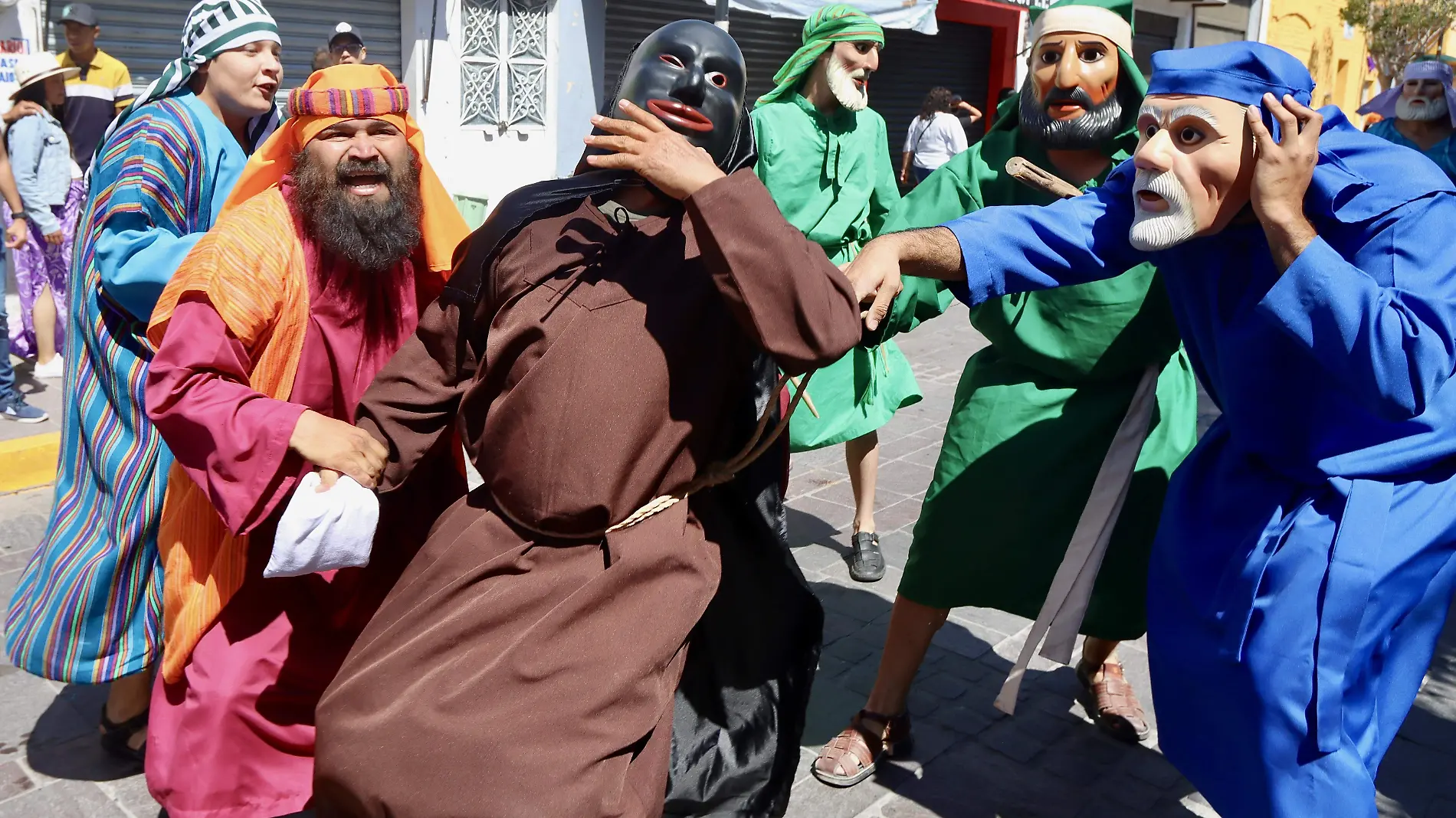 VIACRUCIS PURISIMA - Fco Meza - El Sol de León (2)